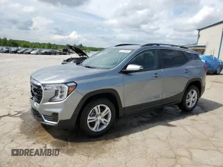 2023 GMC Terrain SLE z VIN 3GKALMEGXPL124724, wystawiony jako Copart lot #54704555 z przebiegiem 13 198 mil mil oraz Szkoda całkowita • Salvage title. Historia ofert i sprzedaży dostępna na DreamBid. Obrazek 1.