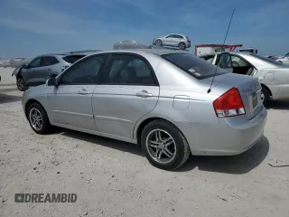 2009 Kia Spectra EX with VIN KNAFE221895621447, listed as a Copart auction lot 58084584 with 187,910 mi miles and Clean Title. Bid and sale history available at carsss.com. Image 2.
