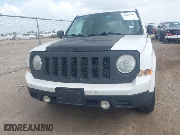 2016 Jeep Patriot Latitude with VIN 1C4NJPFB3GD583834, listed as a IAAI auction lot 42648455 with 118,083 mi miles and . Bid and sale history available at DreamBid. Image 12.