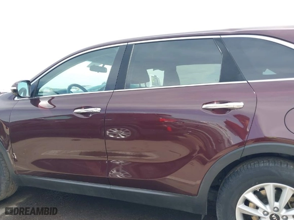 2019 Kia Sorento LX V6 with VIN 5XYPG4A52KG482706, listed as a IAAI auction lot 41755018 with NaN miles. Bid and sale history available at carsss.com. Image 15.