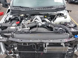 2025 Ford F-250 XL z VIN 1FT7W2BT1SED32938, wystawiony jako IAAI lot #42831510 z przebiegiem 7 496 mil mil oraz . Historia ofert i sprzedaży dostępna na DreamBid. Obrazek 10.