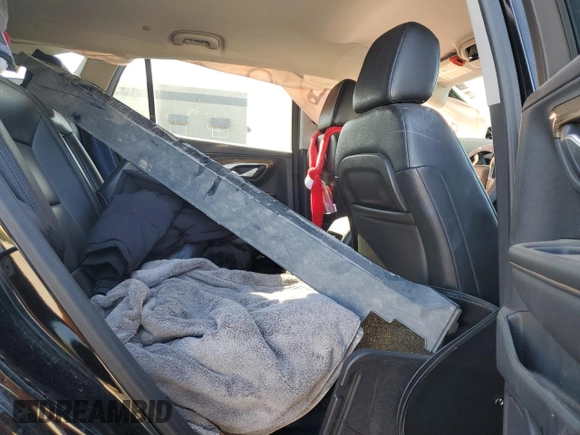 2020 GMC Terrain SLE z VIN 3GKALMEV5LL173922, wystawiony jako Copart lot #54954265 z przebiegiem 86 033 mil mil oraz Szkoda całkowita • Salvage title. Historia ofert i sprzedaży dostępna na DreamBid. Obrazek 11.