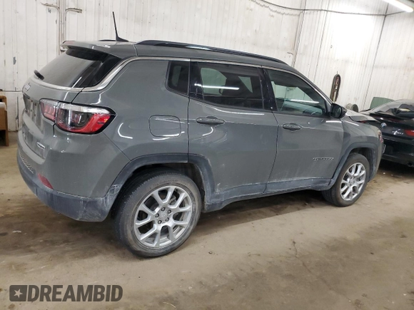 2023 Jeep Compass Latitude Lux with VIN 3C4NJDFN3PT569886, listed as a Copart auction lot 54680145 with 13,633 mi miles and Salvage title. Bid and sale history available at DreamBid. Image 3.