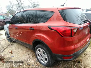 2019 Ford Escape S с VIN 1FMCU0F74KUB00583, выставлен на аукционе IAAI как лот 41341599 с пробегом 105 561 миль миль и . История ставок и продаж доступна на DreamBid. Изображение 3.