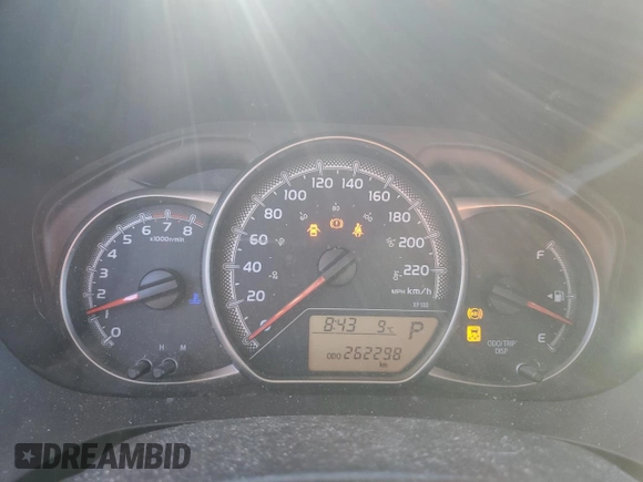 2015 Toyota Yaris L z VIN VNKKTUD36FA043747, wystawiony jako Copart lot #52505885 z przebiegiem 262 298 mil mil oraz Szkoda całkowita • Salvage title. Historia ofert i sprzedaży dostępna na DreamBid. Obrazek 9.