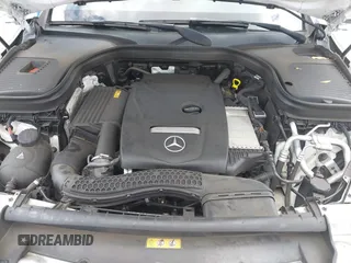 2018 Mercedes-Benz GLC 300 with VIN WDC0G4JB6JV112710, listed as a IAAI auction lot 42253994 with 82,430 mi miles and . Bid and sale history available at DreamBid. Image 10.