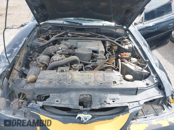 1994 Ford Mustang z VIN 1FALP45TXRF166075, wystawiony jako IAAI lot #42072112 z przebiegiem 101 500 mil mil oraz . Historia ofert i sprzedaży dostępna na DreamBid. Obrazek 10.