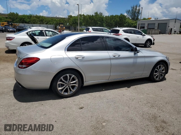 2018 Mercedes-Benz C 300 z VIN WDDWF4KB8JR346072, wystawiony jako Copart lot #59077565 z przebiegiem 88 995 mil mil oraz Nie do naprawy • Non repairable. Historia ofert i sprzedaży dostępna na DreamBid. Obrazek 3.