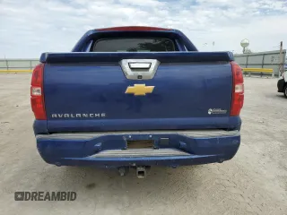 2013 Chevrolet Avalanche LT z VIN 3GNTKFE77DG151023, wystawiony jako Copart lot #52977325 z przebiegiem 195 418 mil mil oraz Szkoda całkowita • Salvage title. Historia ofert i sprzedaży dostępna na DreamBid. Obrazek 6.