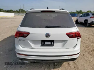 2021 Volkswagen Tiguan SE z VIN 3VV3B7AX9MM003432, wystawiony jako Copart lot #63422315 z przebiegiem 64 531 mil mil oraz Czysty tytuł • Clean title. Historia ofert i sprzedaży dostępna na DreamBid. Obrazek 6.