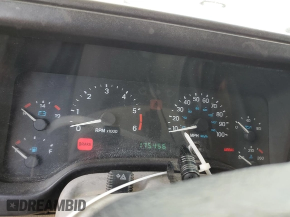 2000 Jeep Wrangler Sahara with VIN 1J4FA59S8YP721771, listed as a Copart auction lot 56924475 with 175,456 mi miles and Clean title. Bid and sale history available at DreamBid. Image 9.