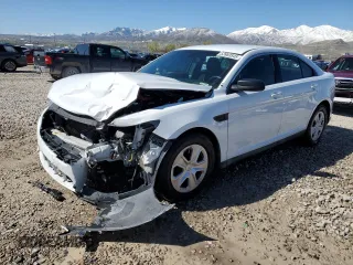 2014 Ford Police Interceptor с VIN 1FAHP2MK1EG127818, выставлен на аукционе Copart как лот 53983545 с пробегом 119 897 миль миль и Списание • Salvage title. История ставок и продаж доступна на DreamBid. Изображение 1.