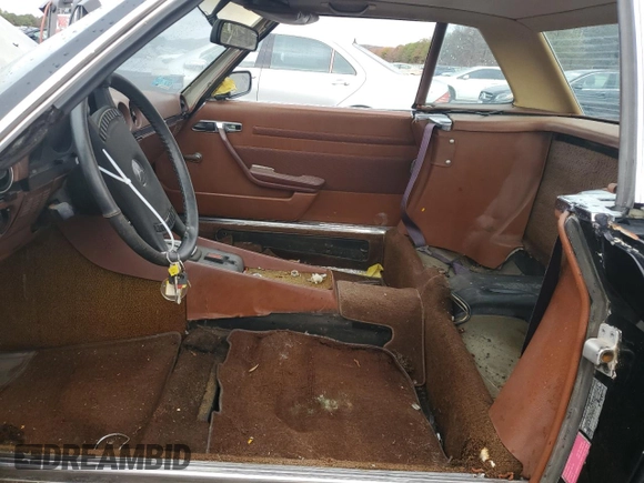 1972 Mercedes-Benz E with VIN 10704412000808, listed as a Copart auction lot 55909485 with 82,523 mi miles and Non Repairable. Bid and sale history available at DreamBid. Image 7.