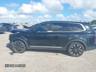 2023 Kia Telluride SX z VIN 5XYP54GC9PG401994, wystawiony jako IAAI lot #40804320 z przebiegiem 21 745 mil mil oraz . Historia ofert i sprzedaży dostępna na DreamBid. Obrazek 15.