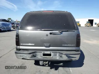 2002 Chevrolet Suburban LT with VIN 3GNEC16T62G229826, listed as a Copart auction lot 76776004 with 285,702 mi miles and Salvage Title. Bid and sale history available at carsss.com. Image 6.