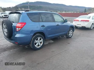 2009 Toyota RAV4 with VIN JTMBF33V09D002207, listed as a IAAI auction lot 42004330 with 198,282 mi miles. Bid and sale history available at carsss.com. Image 4.