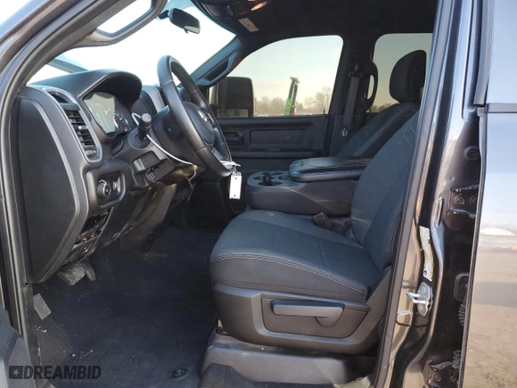 2024 Ram 2500 Tradesman with VIN 3C6UR5HL9RG103078, listed as a Copart auction lot 41477695 with 24,156 mi miles and Clean Title. Bid and sale history available at carsss.com. Image 7.