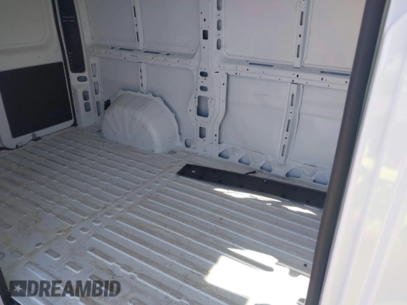 2025 Ram ProMaster Cargo Tradesman with VIN 3C6LRVVG4SE514098, listed as a IAAI auction lot 41692223 with 4,290 mi miles and . Bid and sale history available at carsss.com. Image 8.
