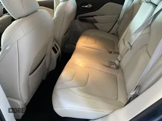 2020 Jeep Cherokee Limited с VIN 1C4PJLDB4LD538349, выставлен на аукционе IAAI как лот 42772992 с пробегом 58 738 миль миль и . История ставок и продаж доступна на DreamBid. Изображение 28.