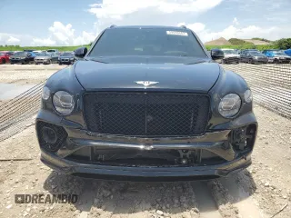 2021 Bentley Bentayga Speed z VIN SJAAR2ZV0MC037527, wystawiony jako Copart lot #59696663 z przebiegiem 23 786 mil mil oraz . Historia ofert i sprzedaży dostępna na DreamBid. Obrazek 5.