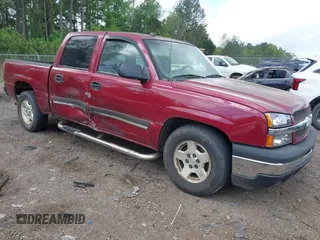 2005 Chevrolet Silverado 1500 LS z VIN 2GCEC13T651394768, wystawiony jako IAAI lot #41941443 z przebiegiem 371 563 mil mil oraz . Historia ofert i sprzedaży dostępna na DreamBid. Obrazek 1.