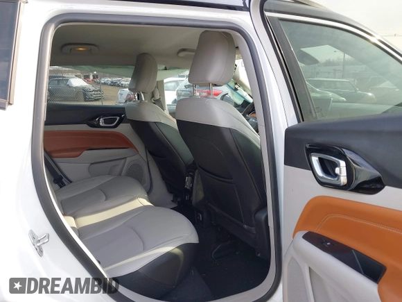 2022 Jeep Compass High Altitude with VIN 3C4NJDCB9NT130392, listed as a IAAI auction lot 41774217 with 47,429 mi miles and . Bid and sale history available at DreamBid. Image 8.
