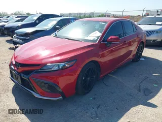 2022 Toyota Camry XSE z VIN 4T1K61AK1NU006141, wystawiony jako IAAI lot #42078782 z przebiegiem 55 637 mil mil oraz . Historia ofert i sprzedaży dostępna na DreamBid. Obrazek 18.