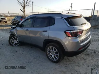 2022 Jeep Compass Latitude Lux with VIN 3C4NJDFB8NT178915, listed as a Copart auction lot 48702815 with 16,441 mi miles and Salvage title. Bid and sale history available at DreamBid. Image 2.