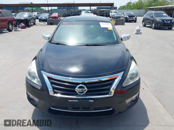 2015 Nissan Altima 2.5 z VIN 1N4AL3AP7FN884738, wystawiony jako IAAI lot #42050899 z przebiegiem 106 111 mil mil oraz . Historia ofert i sprzedaży dostępna na DreamBid. Obrazek 13.