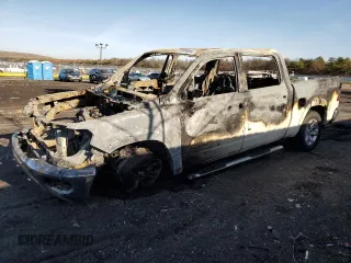 2021 Ram 1500 Laramie z VIN 1C6SRFJT8MN731754, wystawiony jako Copart lot #51888845 z przebiegiem Nie podano mil oraz Nie do naprawy • Non repairable. Historia ofert i sprzedaży dostępna na DreamBid. Obrazek 1.