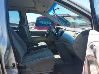 2000 Mazda MPV DX with VIN JM3LW28G8Y0125047, listed as a IAAI auction lot 42305890 with 214,647 mi miles and . Bid and sale history available at DreamBid. Image 5.