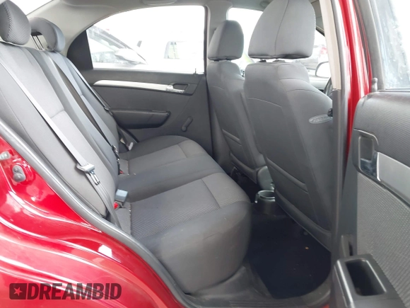 2011 Chevrolet Aveo 1LT z VIN KL1TD5DE7BB127119, wystawiony jako IAAI lot #42064978 z przebiegiem 123 550 mil mil oraz . Historia ofert i sprzedaży dostępna na DreamBid. Obrazek 8.