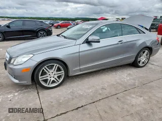 2010 Mercedes-Benz E 350 with VIN WDDKJ5GB9AF043296, listed as a Copart auction lot 60247365 with 100,045 mi miles and Salvage title. Bid and sale history available at DreamBid. Image 1.