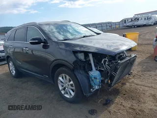 2016 Kia Sorento LX z VIN 5XYPGDA50GG131686, wystawiony jako IAAI lot #42416861 z przebiegiem 113 446 mil mil oraz . Historia ofert i sprzedaży dostępna na DreamBid. Obrazek 1.