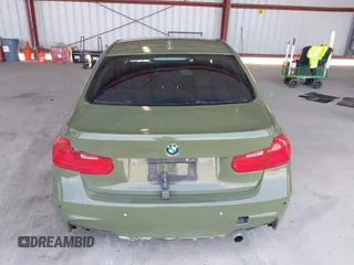 2012 BMW 3 Series 335i с VIN WBA3A9C55CFX59649, выставлен на аукционе IAAI как лот 42092969 с пробегом 182 620 миль миль и . История ставок и продаж доступна на DreamBid. Изображение 16.