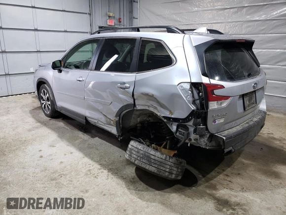 2020 Subaru Forester Limited with VIN JF2SKASC5LH422370, listed as a Copart auction lot 47365625 with 55,780 mi miles and Salvage title. Bid and sale history available at DreamBid. Image 2.