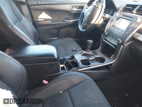 2015 Toyota Camry XLE with VIN 4T1BF1FK3FU968161, listed as a IAAI auction lot 41940151 with 145,168 mi miles. Bid and sale history available at carsss.com. Image 5.