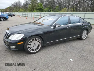 2007 Mercedes-Benz S 550 z VIN WDDNG86X67A131688, wystawiony jako Copart lot #57993685 z przebiegiem 143 631 mil mil oraz Tytuł czysty. Historia ofert i sprzedaży dostępna na DreamBid. Obrazek 1.