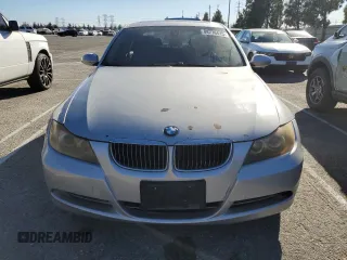2006 BMW 3 Series 330i with VIN WBAVB33516PS13416, listed as a Copart auction lot 54619965 with 144,936 mi miles and Salvage Title. Bid and sale history available at DreamBid. Image 5.