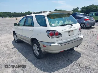 2001 Lexus RX 300 z VIN JTJHF10U810170065, wystawiony jako IAAI lot #42308279 z przebiegiem 310 039 mil mil oraz . Historia ofert i sprzedaży dostępna na DreamBid. Obrazek 3.