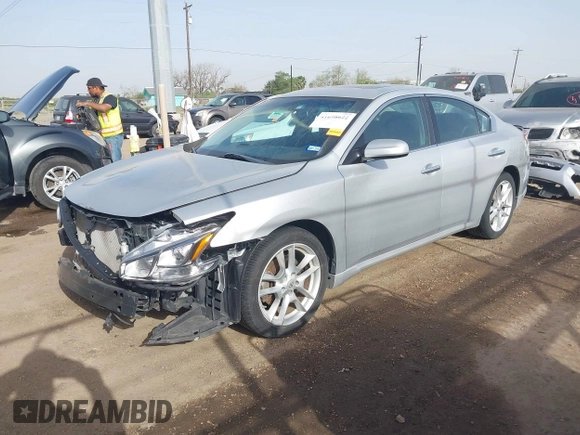 2011 Nissan Maxima SV z VIN 1N4AA5AP9BC855880, wystawiony jako IAAI lot #41698022 z przebiegiem 48 314 mil mil oraz . Historia ofert i sprzedaży dostępna na DreamBid. Obrazek 18.