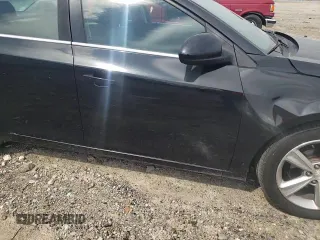 2014 Chevrolet Cruze 2LT z VIN 1G1PE5SB5E7329005, wystawiony jako Copart lot #50637745 z przebiegiem 213 912 mil mil oraz Nie do naprawy • Non repairable. Historia ofert i sprzedaży dostępna na DreamBid. Obrazek 11.