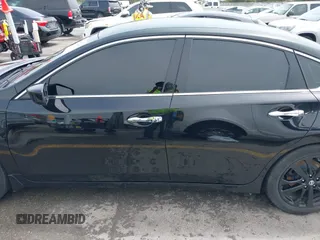 2017 Nissan Altima SV z VIN 1N4AL3AP4HC215163, wystawiony jako IAAI lot #41972238 z przebiegiem 147 627 mil mil oraz . Historia ofert i sprzedaży dostępna na DreamBid. Obrazek 14.