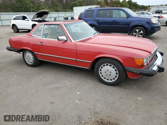 1989 Mercedes-Benz 560 SL с VIN WDBBA48D5KA103768, выставлен на аукционе Copart как лот 71965504 с пробегом 93 239 миль миль и Списание • Salvage title. История ставок и продаж доступна на DreamBid. Изображение 4.