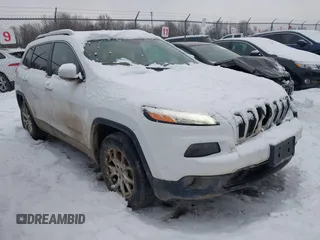 2016 Jeep Cherokee Latitude with VIN 1C4PJMCS0GW193936, listed as a IAAI auction lot 41440254 with 156,477 mi miles. Bid and sale history available at carsss.com. Image 1.