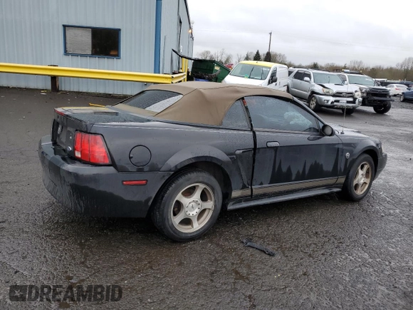 2004 Ford Mustang Deluxe с VIN 1FAFP44454F122839, выставлен на аукционе Copart как лот 45576585 с пробегом 154 049 миль миль и Списание • Salvage title. История ставок и продаж доступна на DreamBid. Изображение 3.