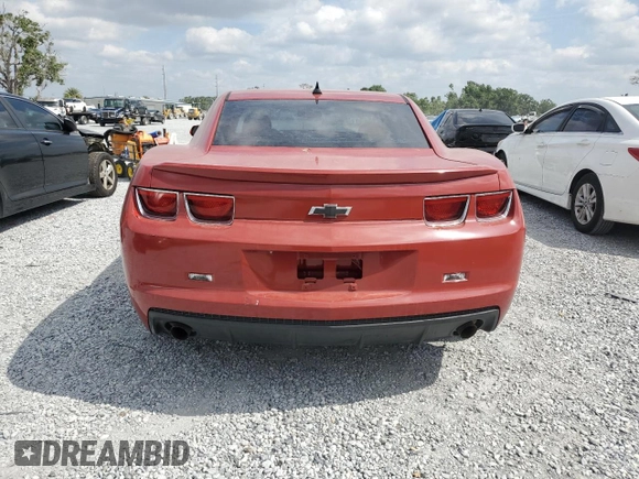 2013 Chevrolet Camaro LT z VIN 2G1FB1E37D9110867, wystawiony jako Copart lot #54696005 z przebiegiem 153 437 mil mil oraz Szkoda całkowita • Salvage title. Historia ofert i sprzedaży dostępna na DreamBid. Obrazek 6.