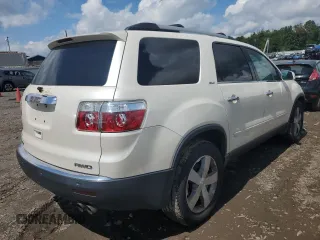 2011 GMC Acadia SLT1 with VIN 1GKKVRED8BJ185653, listed as a Copart auction lot 68032474 with 145,578 mi miles and Clean Title. Bid and sale history available at carsss.com. Image 3.