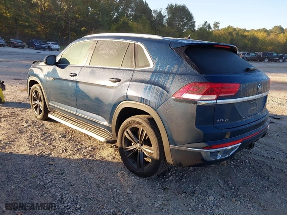 2022 Volkswagen Atlas Cross Sport 3.6L V6 SEL R-Line with VIN 1V2SE2CA0NC221838, listed as a IAAI auction lot 40605951 with 25,849 mi miles. Bid and sale history available at carsss.com. Image 3.