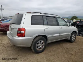 2005 Toyota Highlander with VIN JTEGP21A850048121, listed as a Copart auction lot 53886945 with 221,180 mi miles and Clean Title. Bid and sale history available at carsss.com. Image 3.